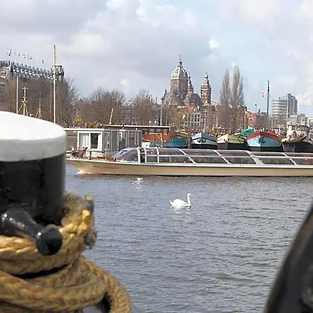 Hotel Hotelboot Zwaan