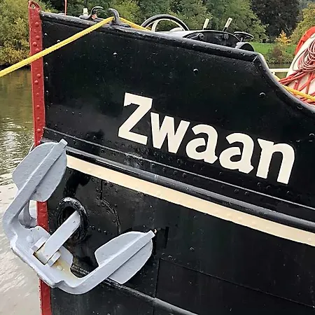 Hotelboot Zwaan *